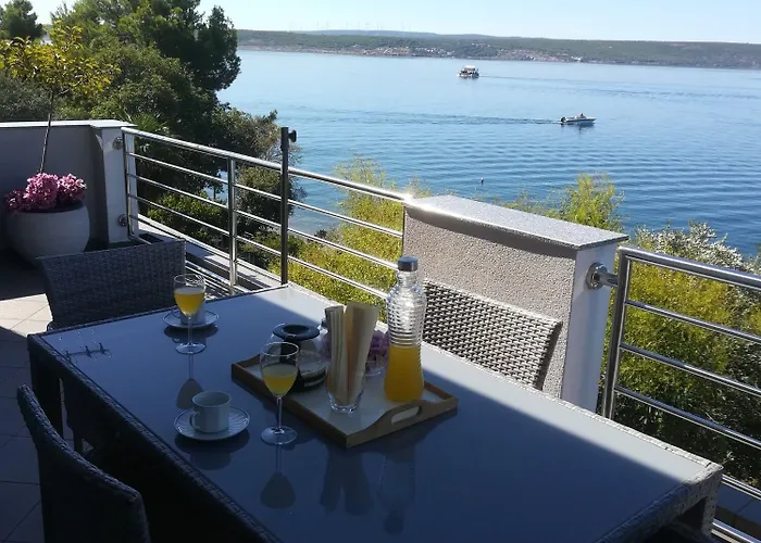 Vlatkica * Maslenica